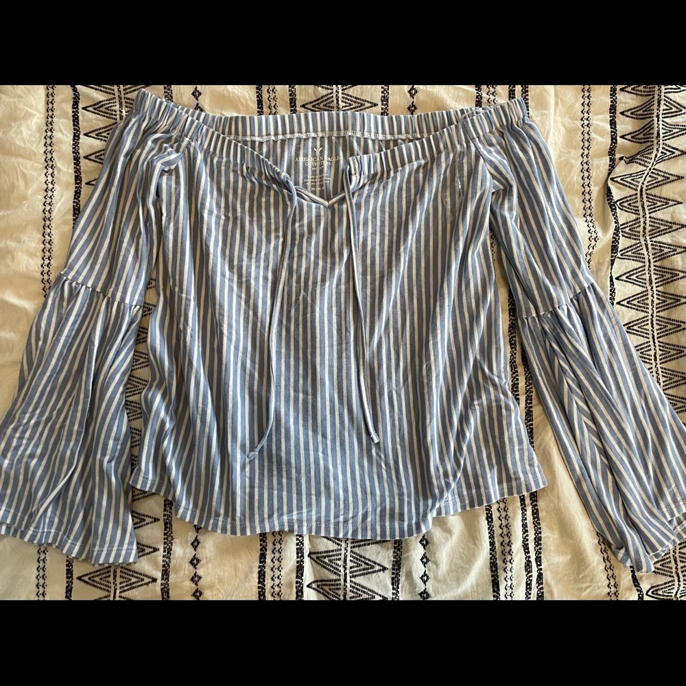 Off shoulder crop top